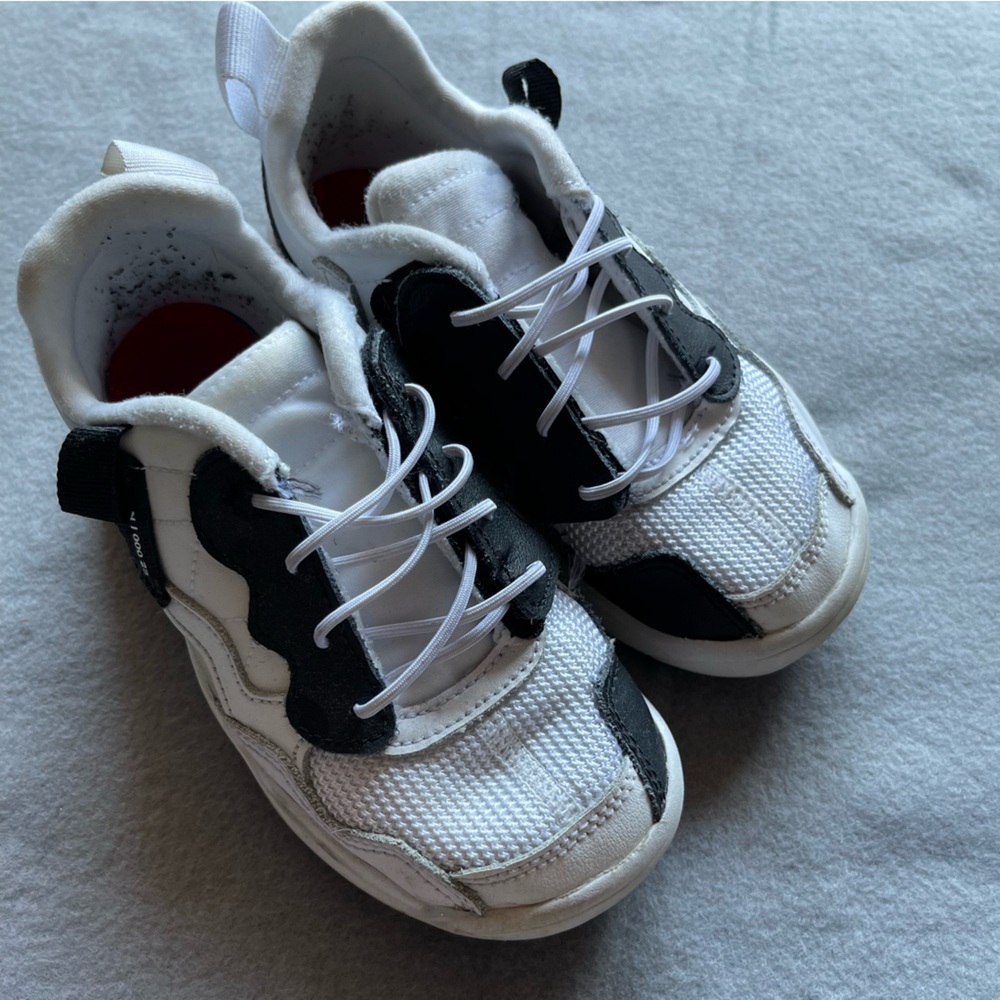 Nike Jordan MA2 Kids' Shoes 11C White Black Red Boys Basketball Sneakers
